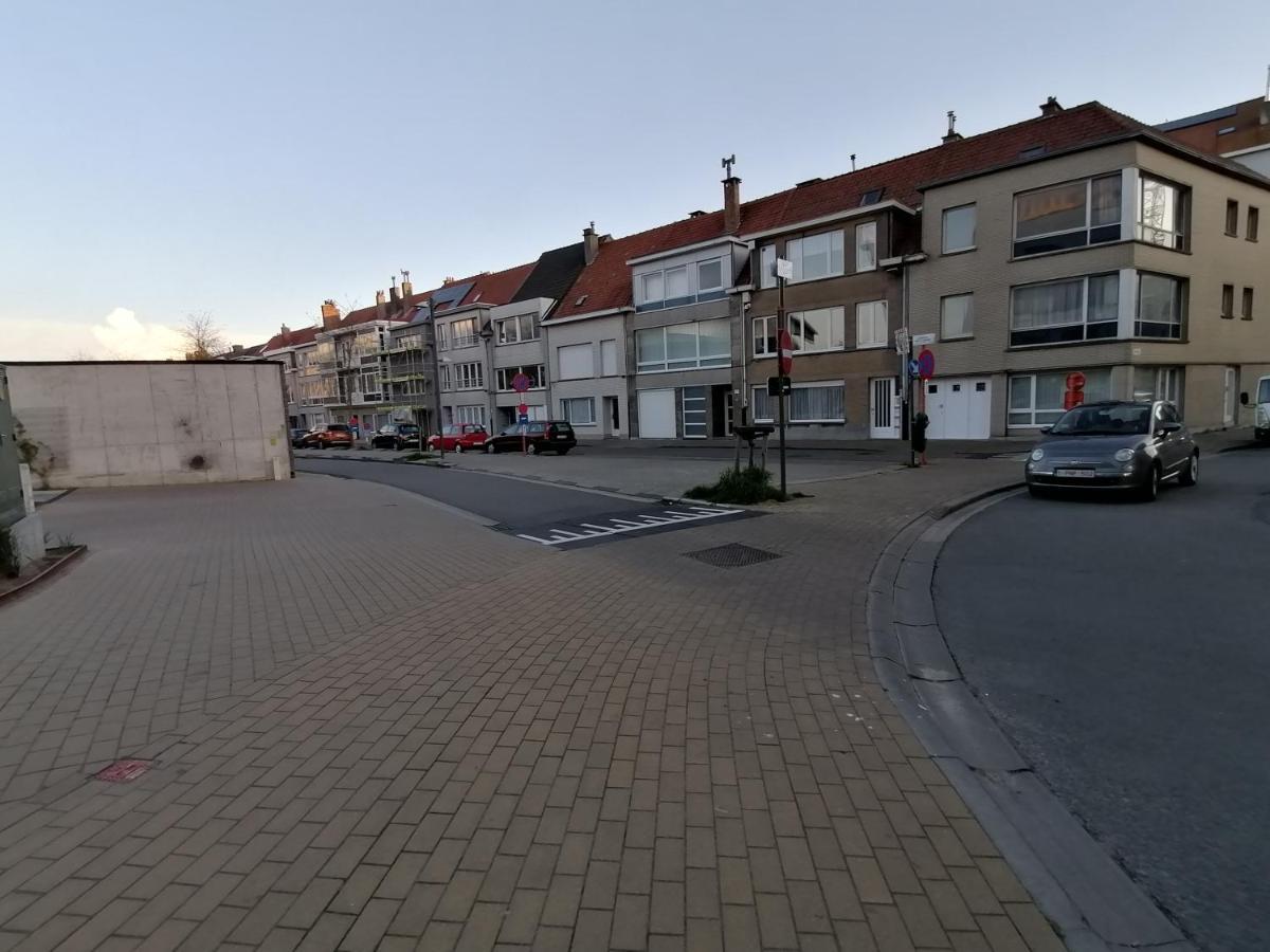 Bartine - Modern And Spacious Flat Near The Sea, Free Parking Space Oostende Exterior foto